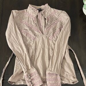 BCBGMaxAzria Blush Pinkish Lavender Lace Detail Blouse